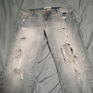 Light washed Torrid Ripped Mom Jeans